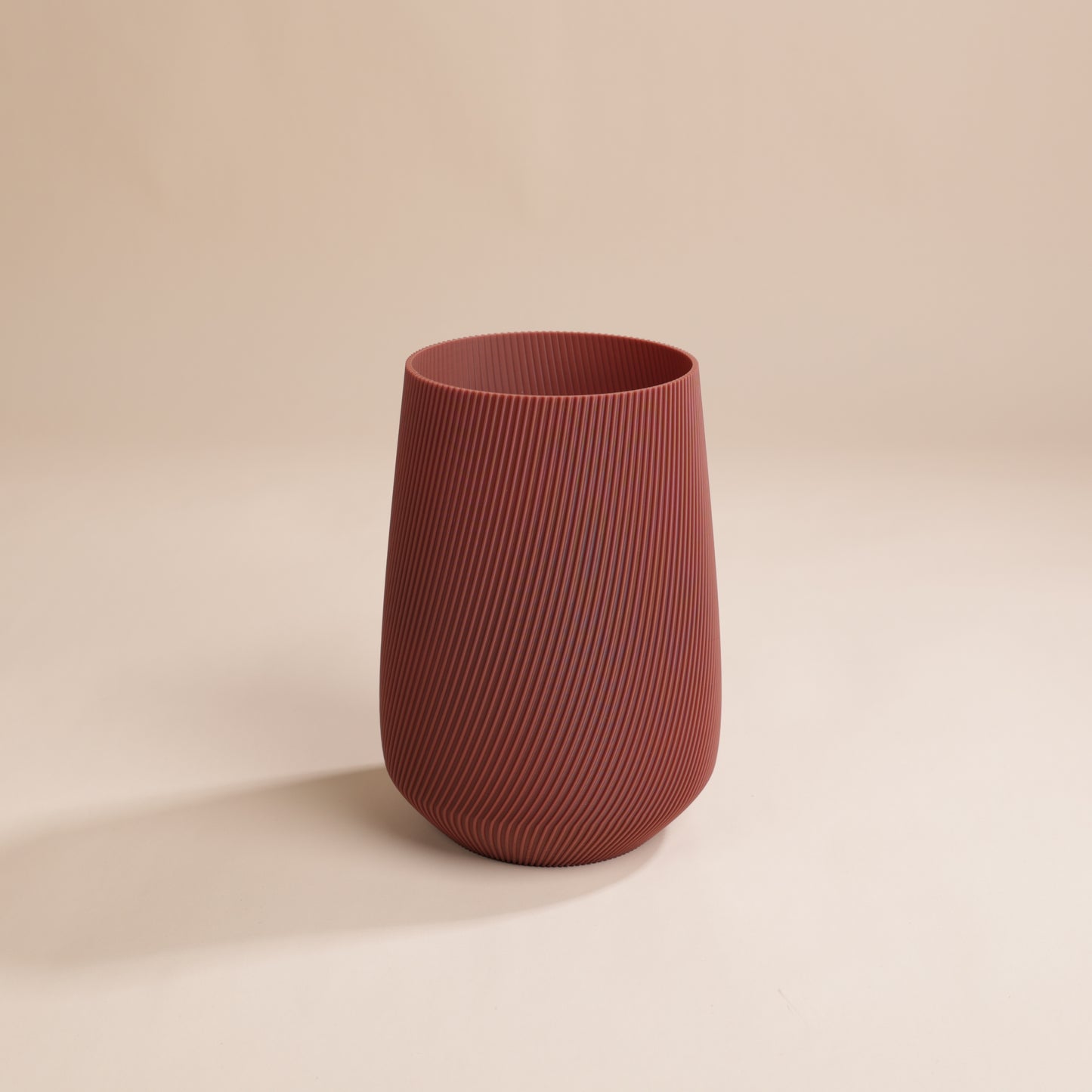 Vase élégant avec rainures verticales – parfait pour bouquets de fleurs