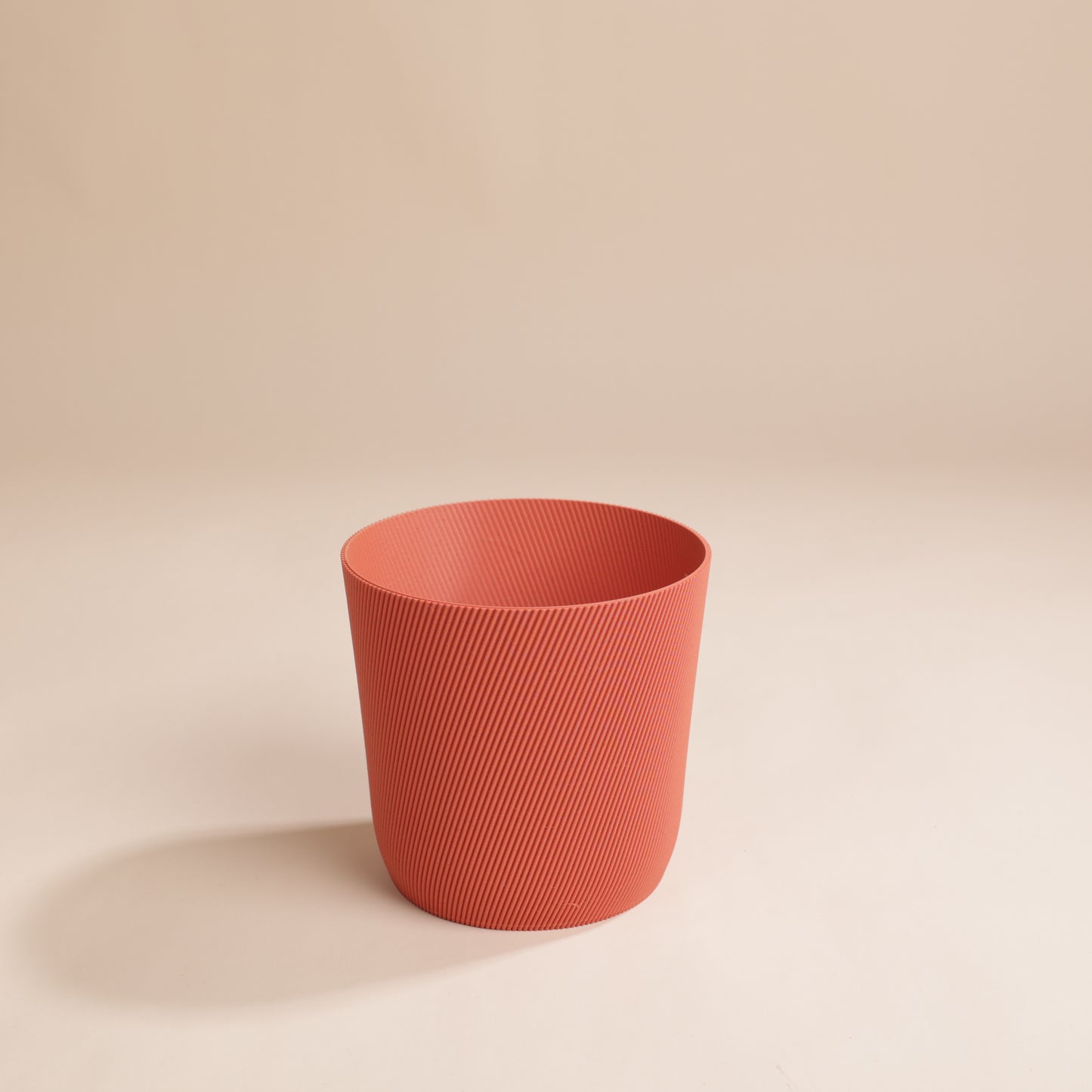 Cache-pot Svala en bioplastique recyclé – design texturé moderne et écoresponsable