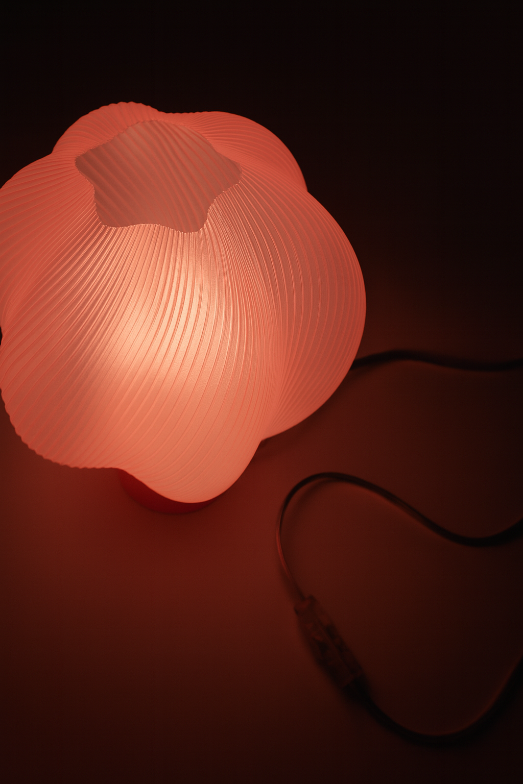 Lampe design Arkki en PLA biosourcé fabriquée en Suisse